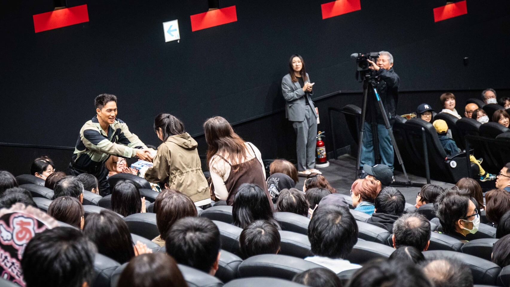 キャラバン写真2